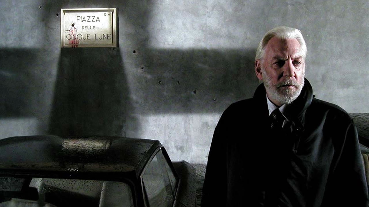 Five Moons Plaza (2003) movie backdrop