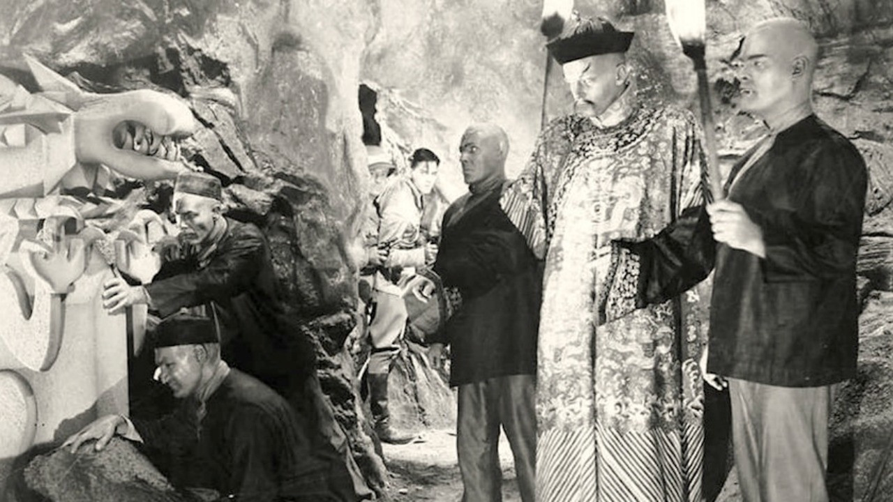 Drums of Fu Manchu (1940) movie backdrop