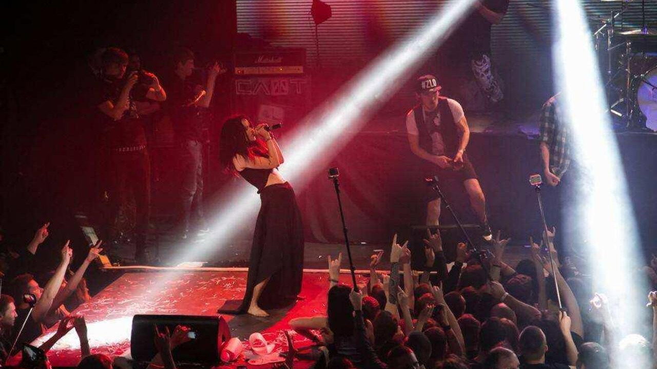 Слот — #REDLIVE (2017) movie backdrop