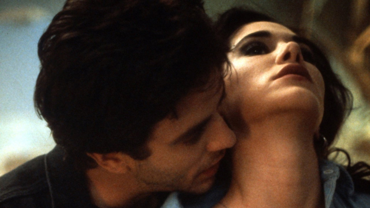 To Sleep with a Vampire (1993) movie backdrop
