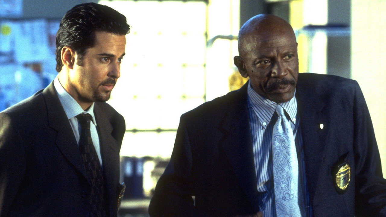 The Inspectors 2: A Shred of Evidence (2000) movie backdrop