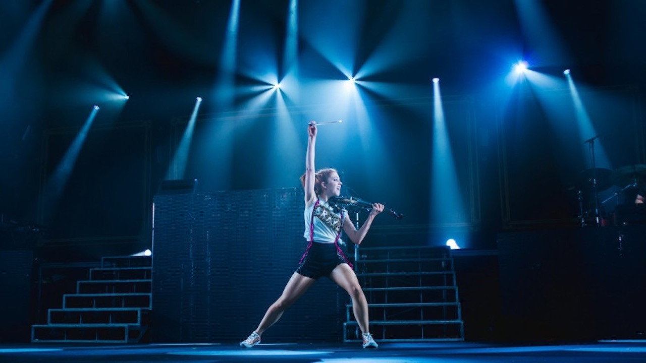 Lindsey Stirling: Brave Enough (2017) movie backdrop