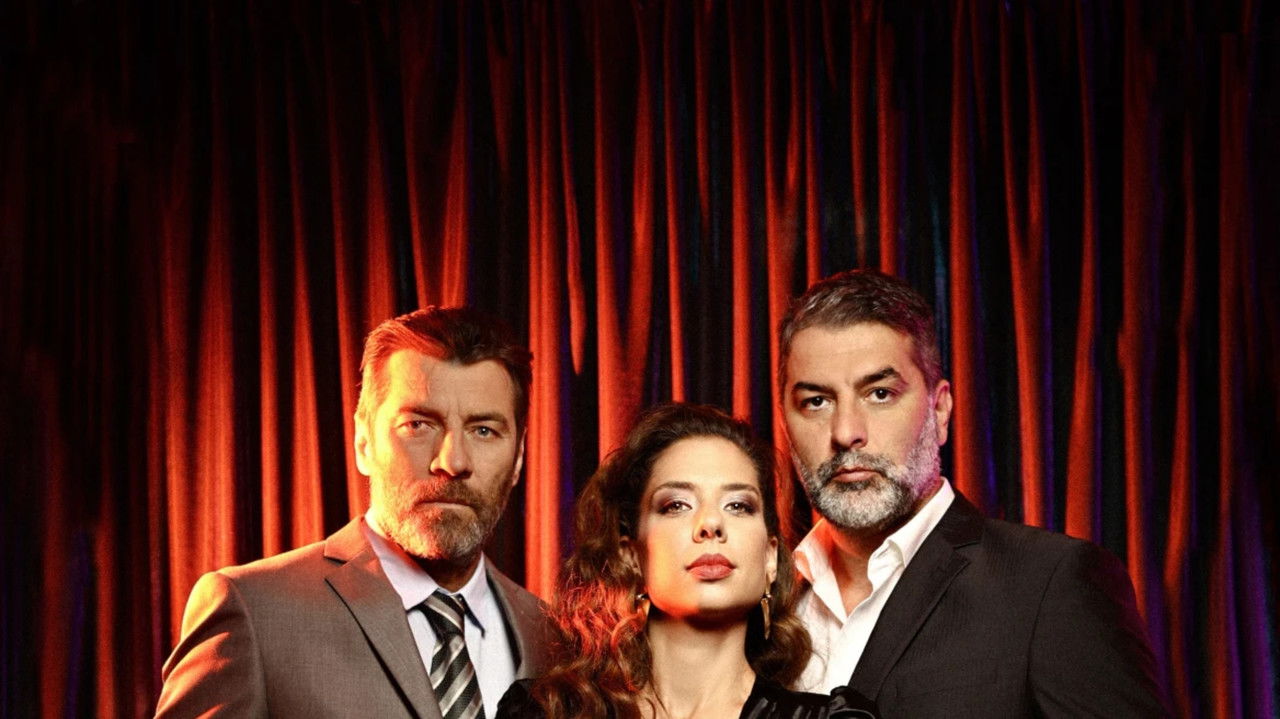 Αυτή η Νύχτα Μένει (2022) TV show backdrop