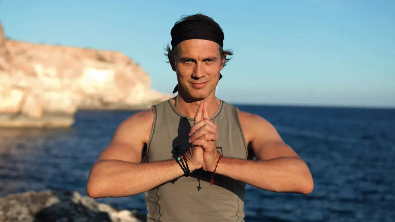 Yoga mit Ralf Bauer (2004) movie backdrop
