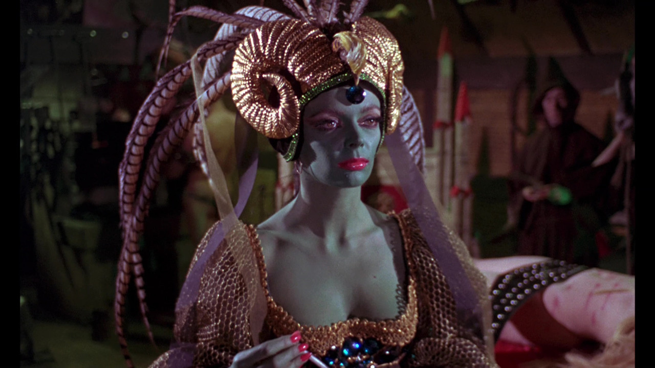 Curse of the Crimson Altar (1968) movie backdrop
