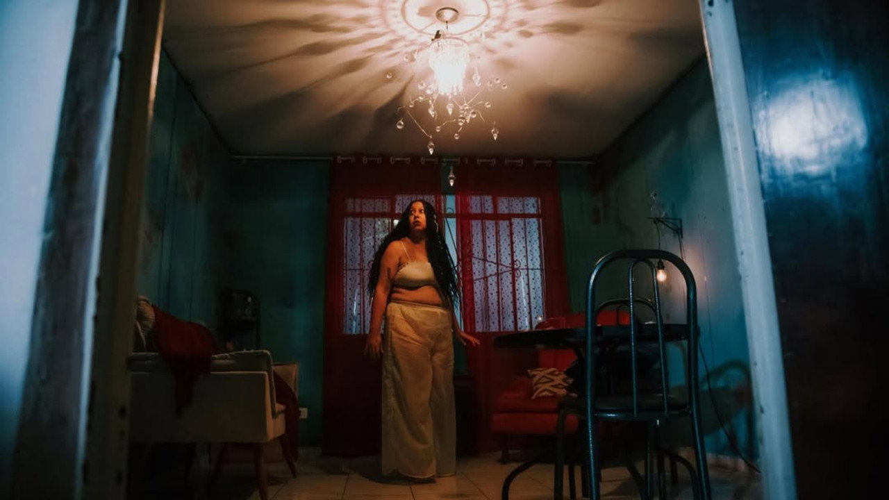 Enluarada (2026) movie backdrop
