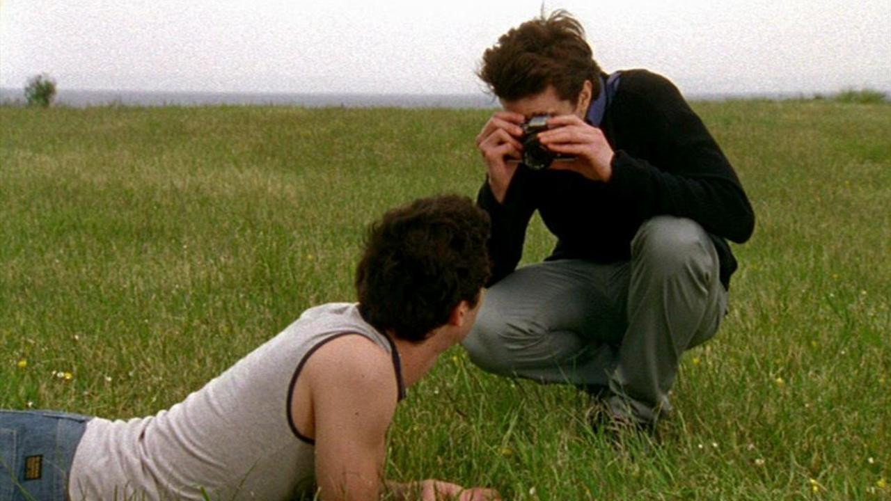 Close to Leo (2002) movie backdrop