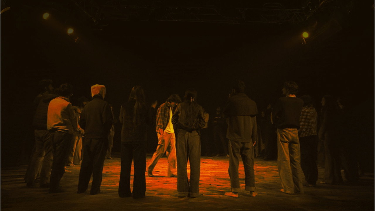 Man Hastam (2025) movie backdrop
