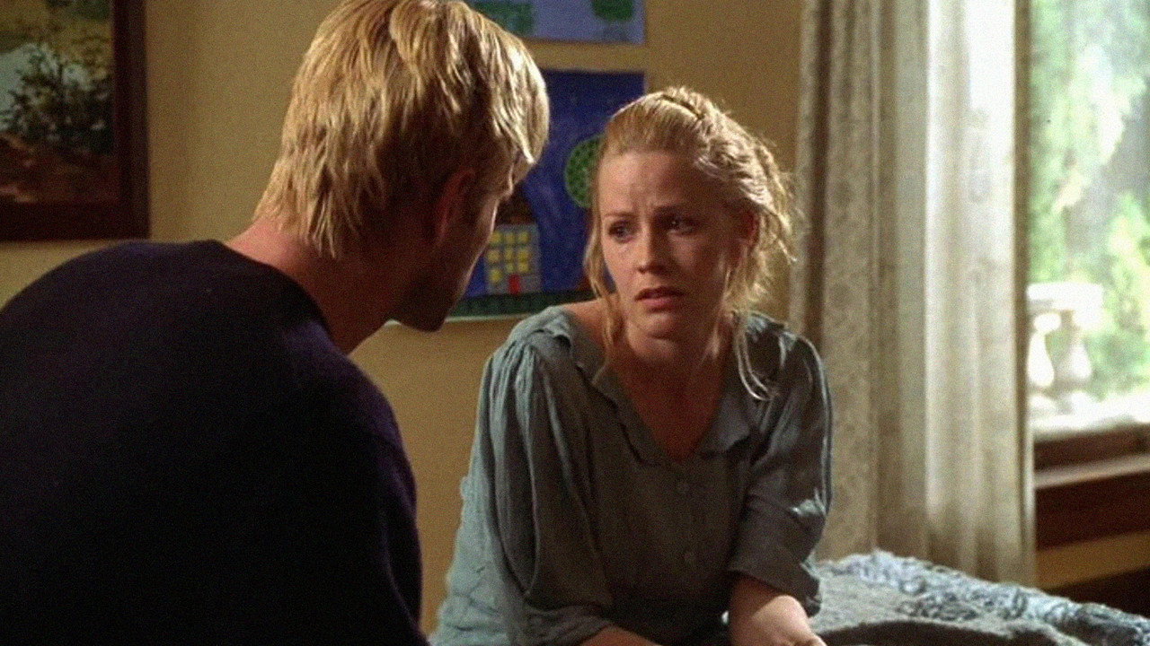 Molly (1999) movie backdrop