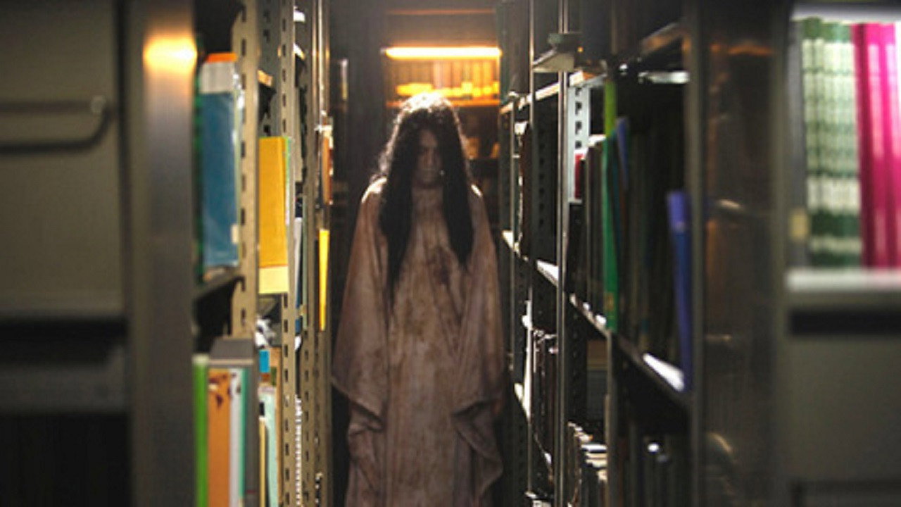 Kuntilanak Kesurupan (2011) movie backdrop