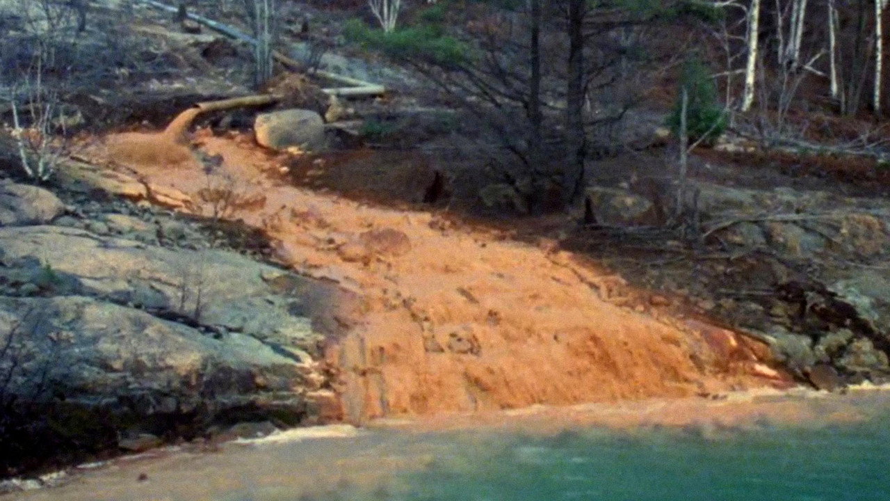 Uranium (1990) movie backdrop