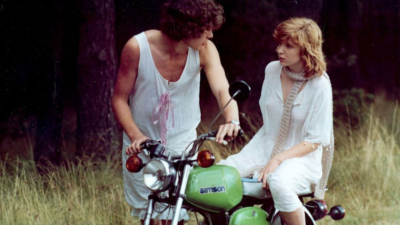 Seven Freckles (1978) movie backdrop