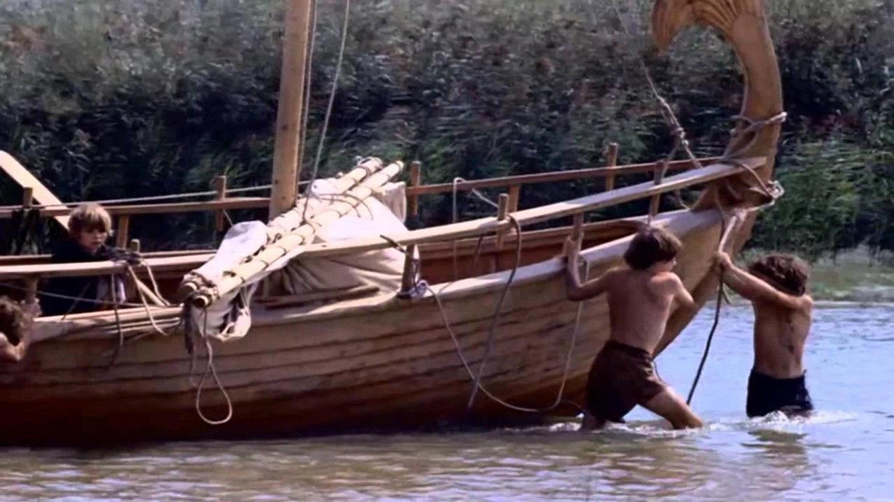 The Golden Thing (1972) movie backdrop