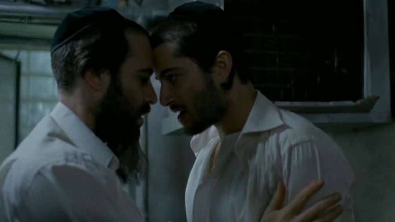 Eyes Wide Open (2009) movie backdrop
