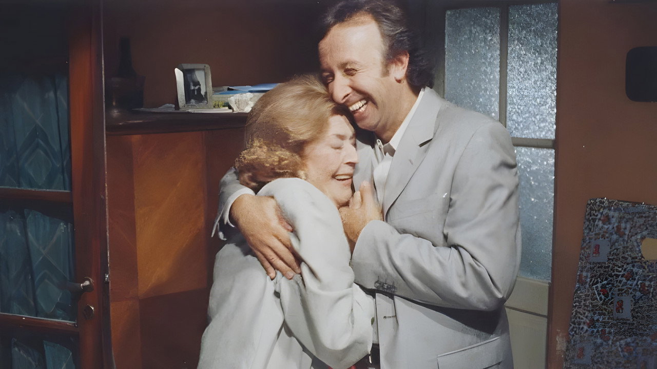 Conversations with Mother (2004) movie backdrop