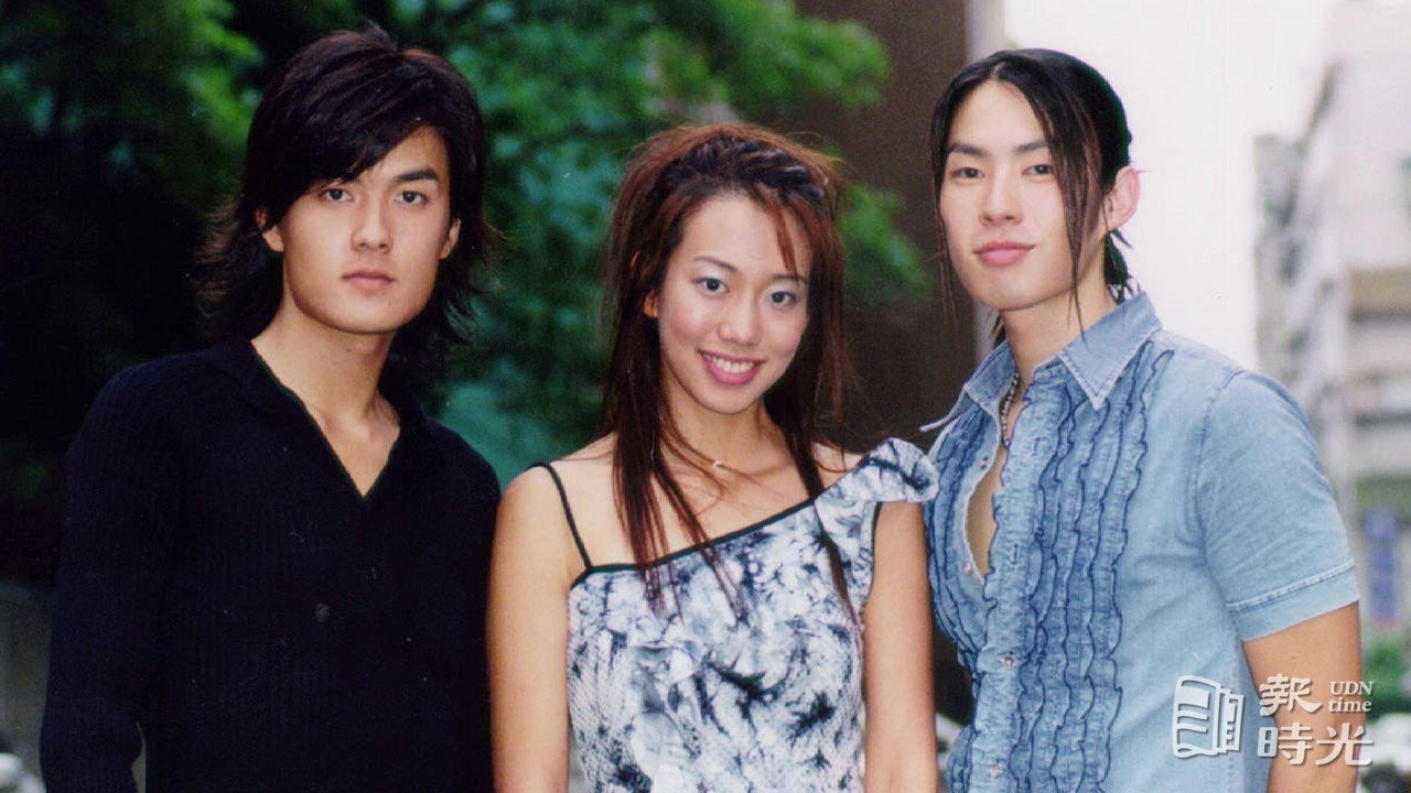 Peach Girl (2001) TV show backdrop