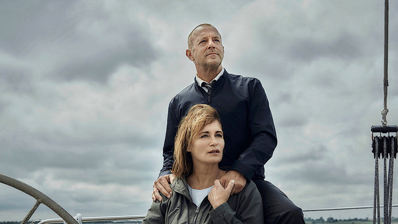 Die Frau im Meer (2023) TV show backdrop