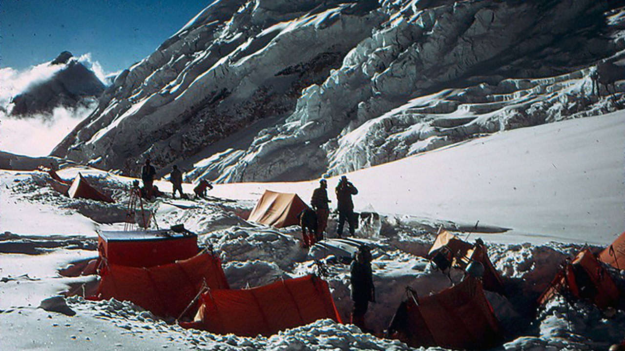 Surrender To Everest (1971) movie backdrop