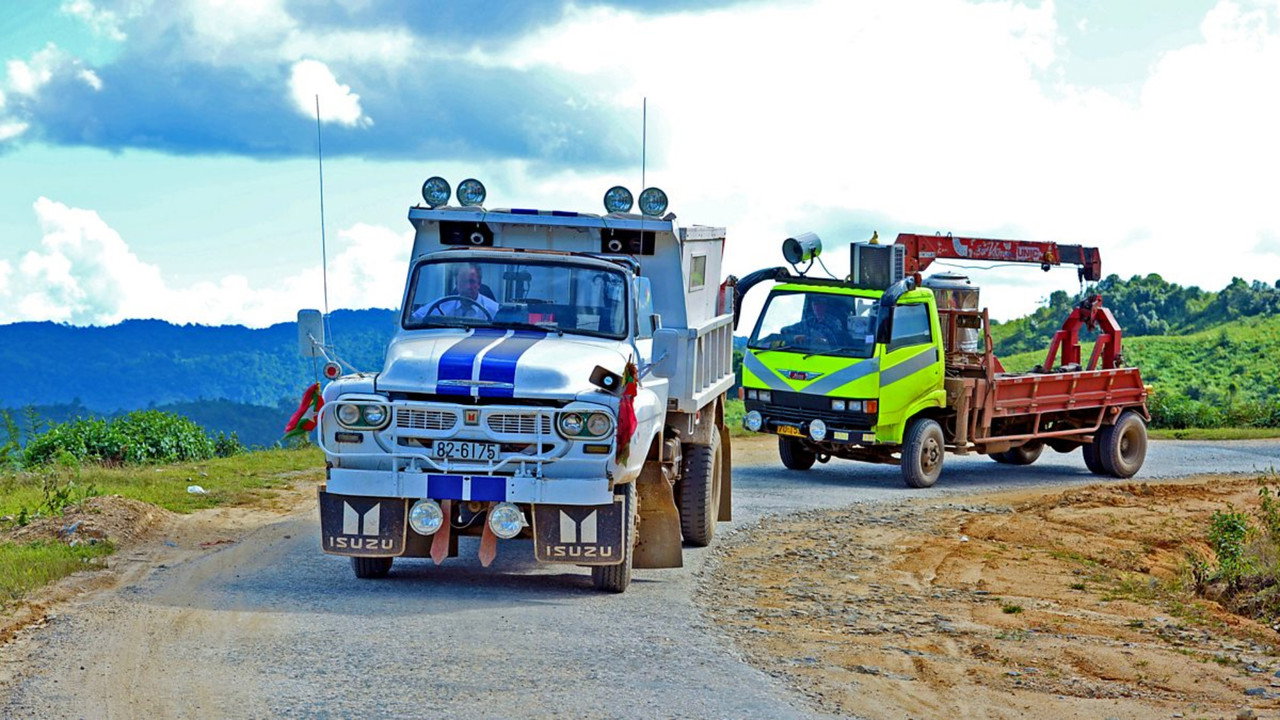 Top Gear: The Burma Special (2014) movie backdrop