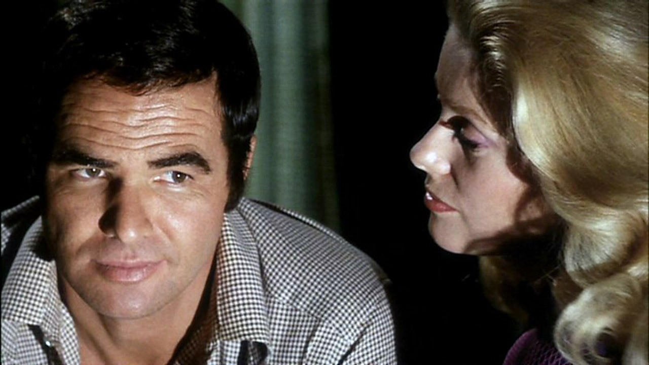Hustle (1975) movie backdrop