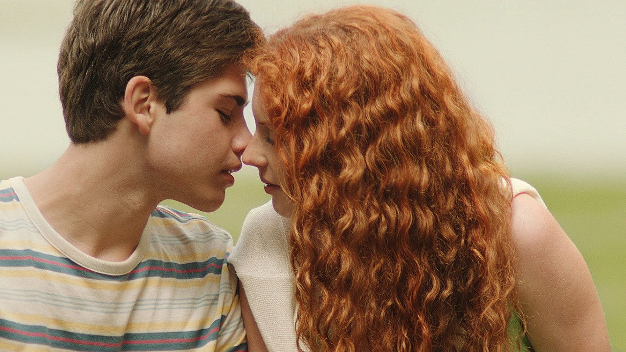 Tender Waves (2013) movie backdrop