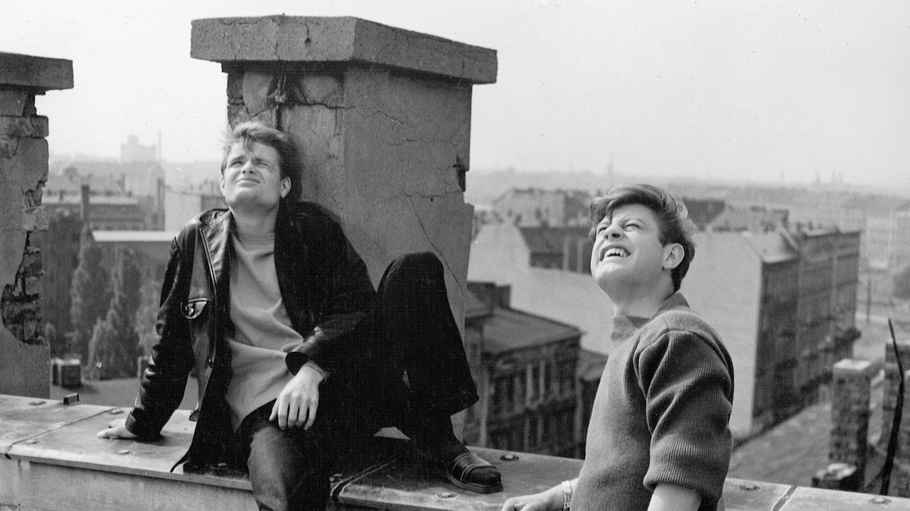 Berlin Around the Corner (1966) movie backdrop