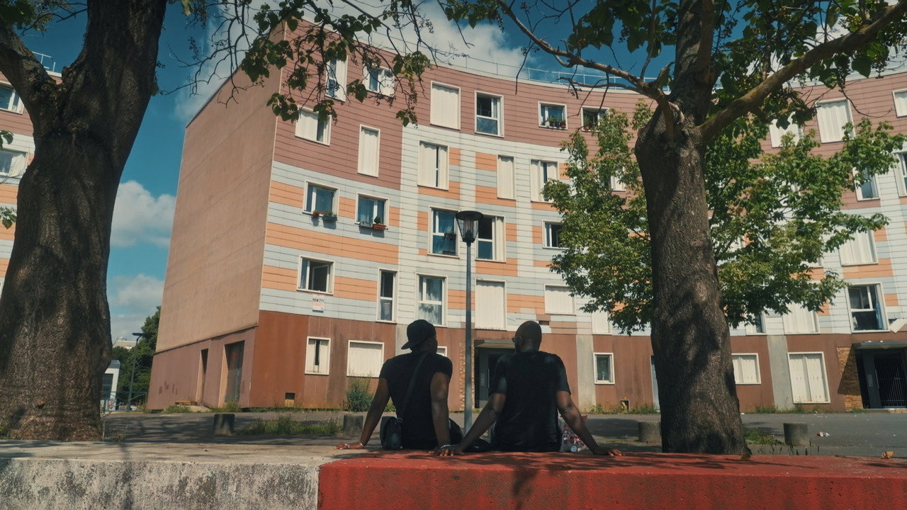 Grigny, la fabrique de la banlieue (2026) movie backdrop