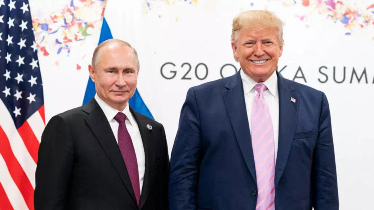 Frenemies: Putin and Trump (2020) movie backdrop