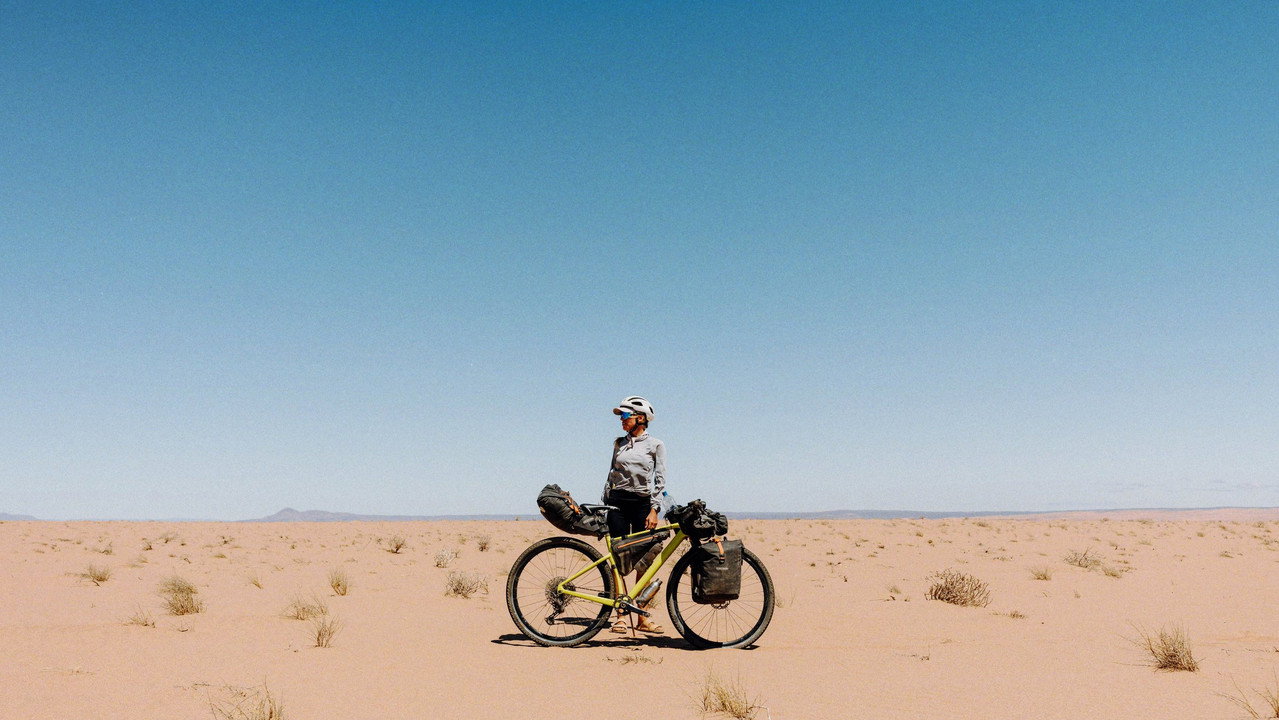 Same Sun - Mit dem Fahrrad durch Afrika (2026) movie backdrop