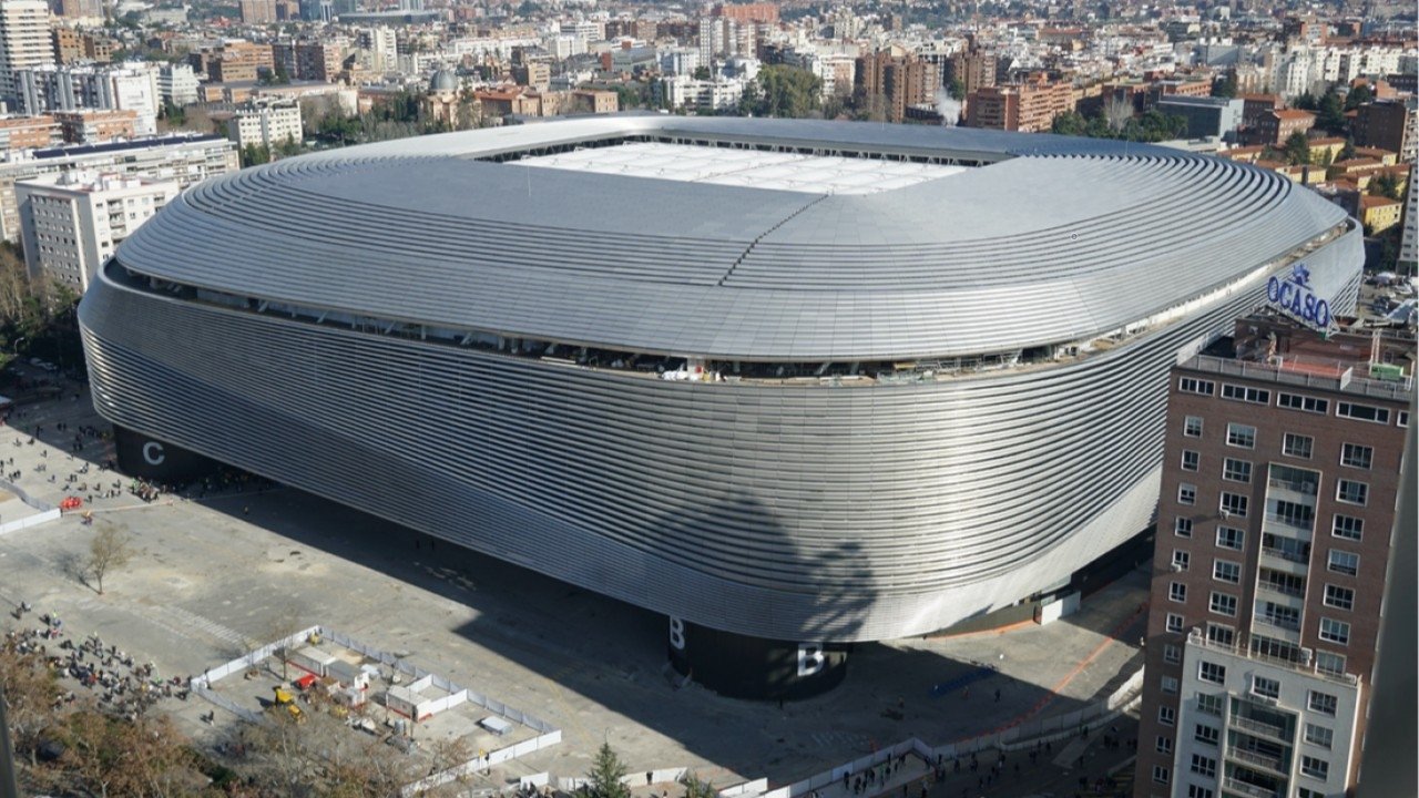 Megastructures: Real Madrid Super Stadium (2024) movie backdrop