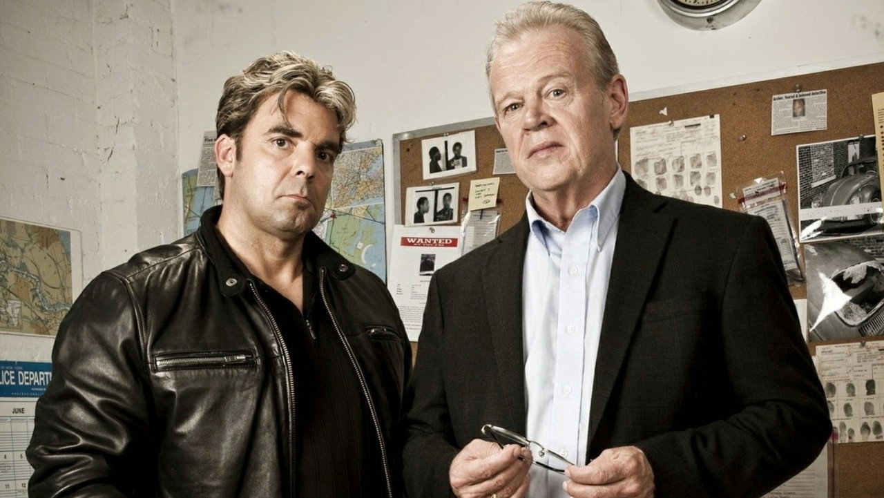 Dark Minds (2012) TV show backdrop