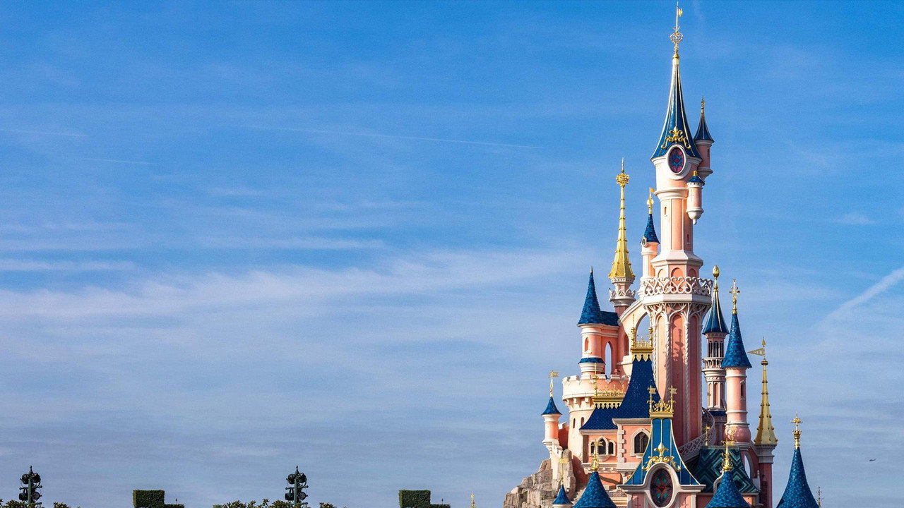 Disneyland Paris: The Secrets of the Castle (2022) movie backdrop