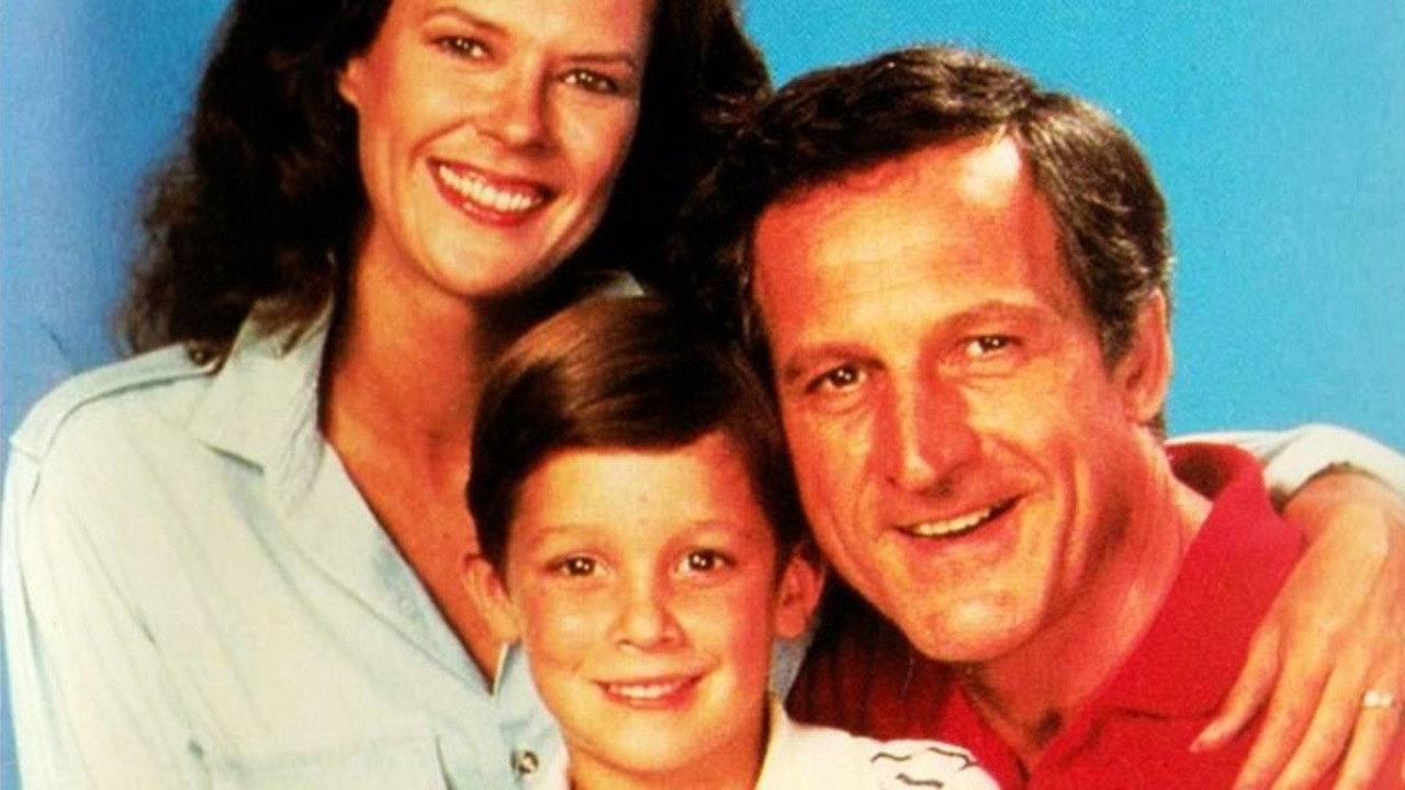 Adam (1983) movie backdrop