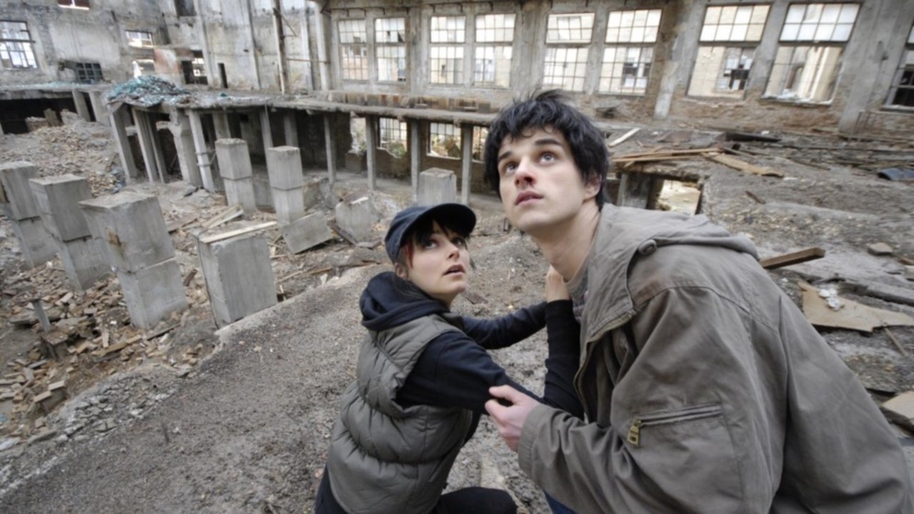 Skinning (2010) movie backdrop