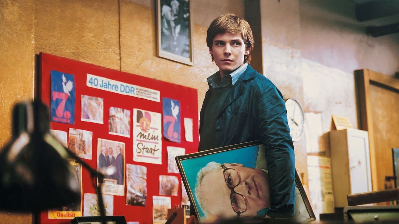 Good Bye Lenin (2003) movie backdrop