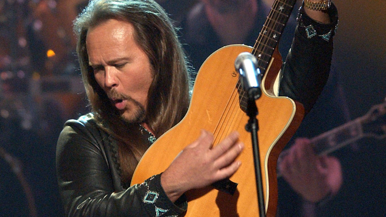 Travis Tritt - Live and Kickin' (2004) movie backdrop