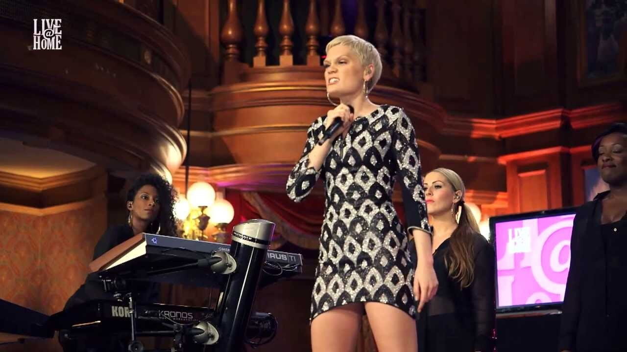 Jessie J - Live@Home - @Disneyland Paris - Full Show (2013) movie backdrop