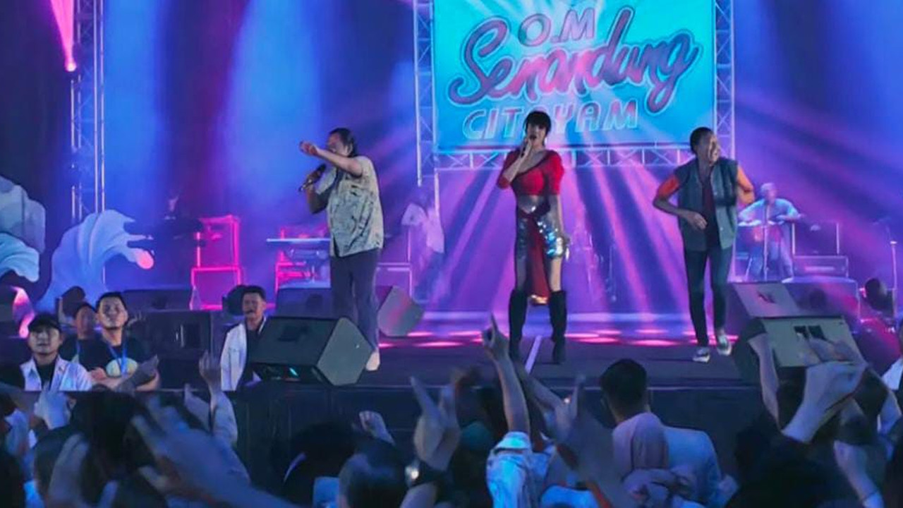 Mendadak Dangdut (2025) movie backdrop