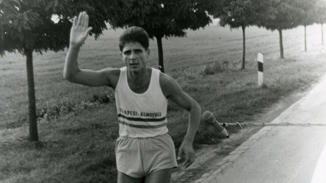 Long Distance Runner (1968) movie backdrop