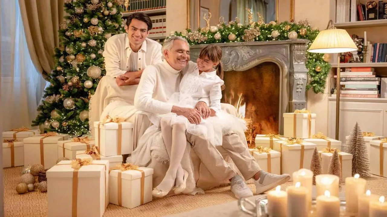 A Bocelli Family Christmas (2022) movie backdrop