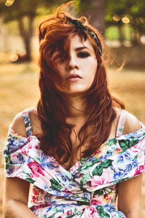 Alejandra Araúz in Donaire y Esplendor
