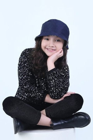 Makayla Rose in Sumala