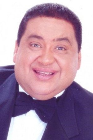 Alaa Wali El Din in A Fish and 4 Sharks