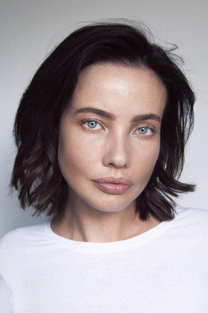 Stephanie Corneliussen in The Invitation