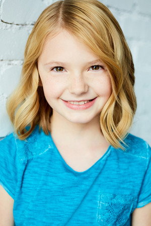 Skyler Elyse Philpot in Finding Love in Mountain View