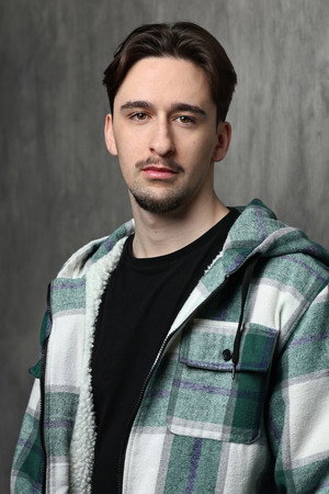Lucas Yurrita in Estoy Roto