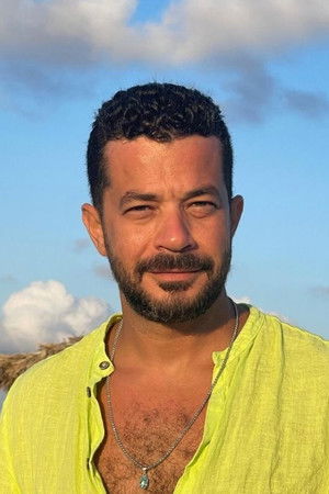 Sherif Salama in Thieves Trick