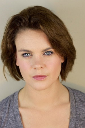 Molly Hanson in Dream Hacker