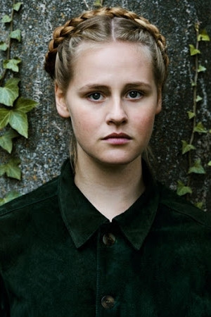 Lucie Hollmann in The Wild Chicks