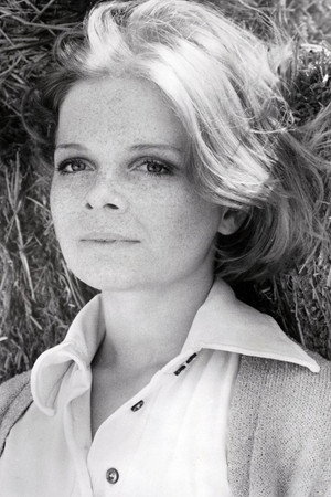Catherine Burns in Amelia Earhart